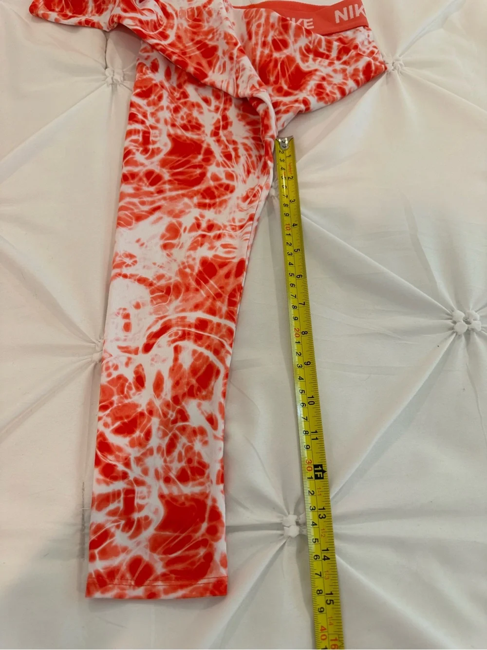 Kids 4T Nike Dri-FIT Girls Leggings Size 4T Red & White Marble Print